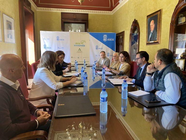 El Ayuntamiento y la Junta de Andalucía alientan a los onubenses a aprovechar las ayudas para la rehabilitación de viviendas