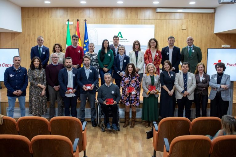 Fundación Cepsa entrega los premios al valor social a cinco entidades onubenses por sus proyectos solidarios