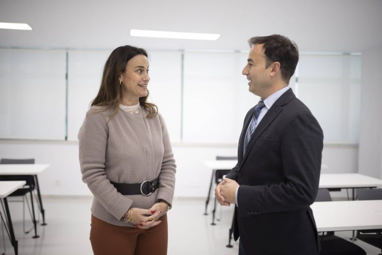 El Ayuntamiento se convierte en la primera administración miembro de la Mesa Técnica de FP de la Junta de Andalucía en Huelva