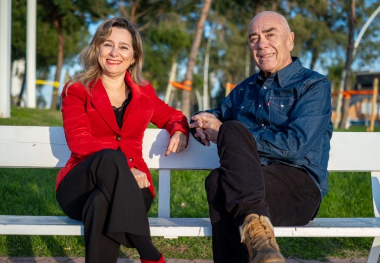 Manuel Ovalle, en su 50 aniversario como reportero gráfico, presenta mañana su biografía en la sede de la Diputación Provincial de Huelva  
