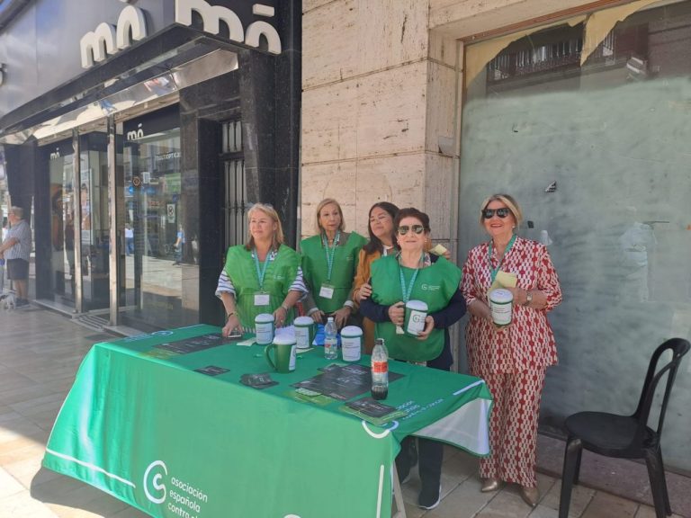 La Asociación en Huelva sale a la calle para impulsar más investigación y aumentar la supervivencia en cáncer