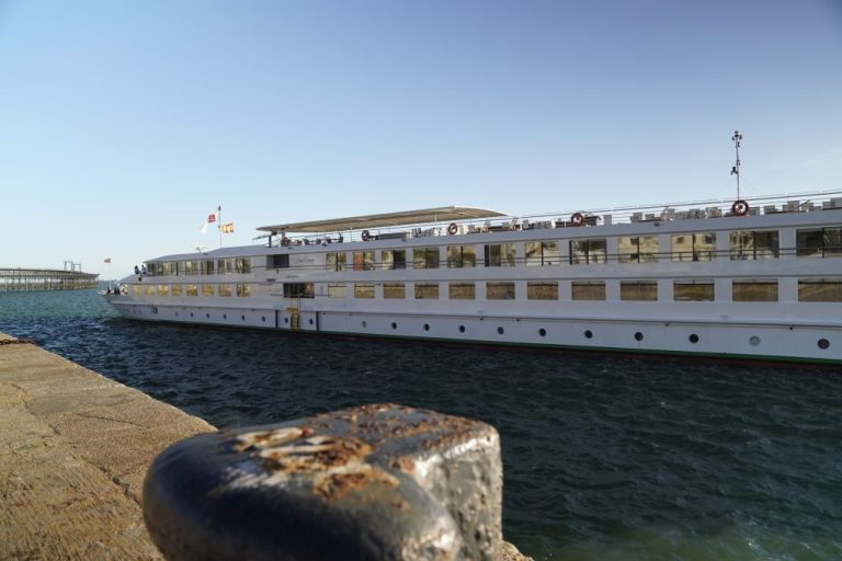 El Puerto de Huelva recibe la escala del buque La Belle de Cadix, que recala en el puerto por quinto año consecutivo