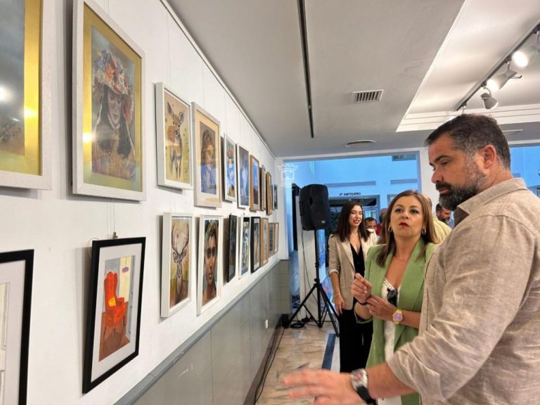 El Ayuntamiento de Cartaya finaliza el curso de la Academia Municipal de Pintura con una exposición