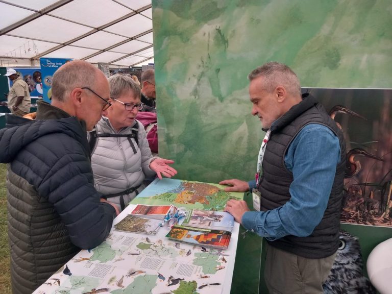 El turismo ornitológico de la provincia de Huelva se promociona en la Global Birdfair 2024