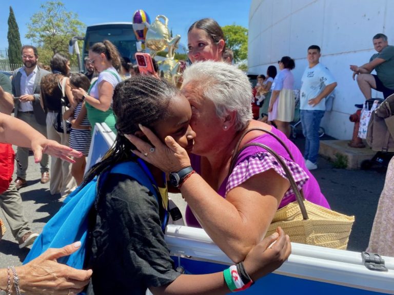 La provincia de Huelva recibe con ilusión al centenar de niños saharauis que disfrutarán de unas ‘Vacaciones en paz’