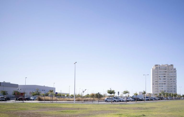 Diez propuestas compiten para convertirse en la mejor idea para la ordenación de la Avenida de Italia en Huelva y su unión con el Ensanche Sur