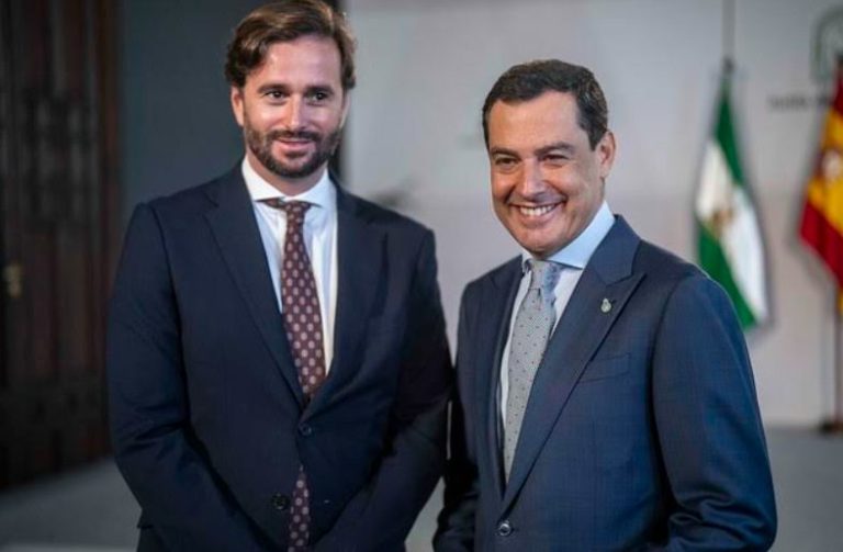 Juanma Moreno recibe al Consejo Andaluz de Cámaras de Comercio para fortalecer la colaboración con la Junta de Andalucía