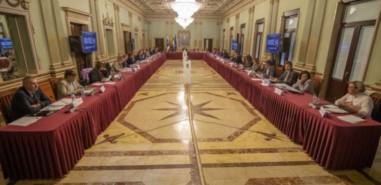 El Ayuntamiento de Huelva aprueba los presupuestos para el crecimiento y la transformación de la ciudad con una inversión cercana a los 200 millones de euros