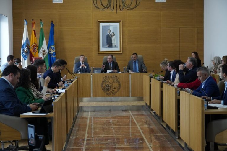 Diputación aprueba unos presupuestos municipalistas dotados con 220 millones de euros para el año 2025