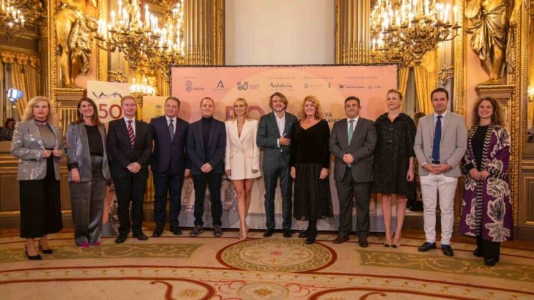 El Festival de Huelva de Cine Iberoamericano abrirá este fin de semana su 50 edición con una gala presentada por Miguel Ángel Muñoz, el Premio Luz a Paz Vega y la música de Luz Casal e India Martínez