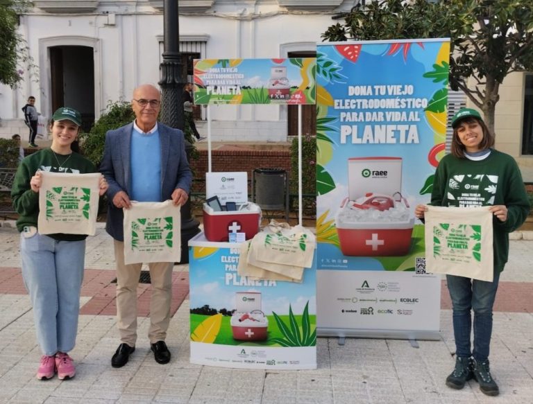 La quinta edición de la campaña ‘Dona Vida al Planeta’ llega a Lepe con el objetivo de concienciar sobre el reciclaje de residuos de aparatos eléctricos y electrónicos