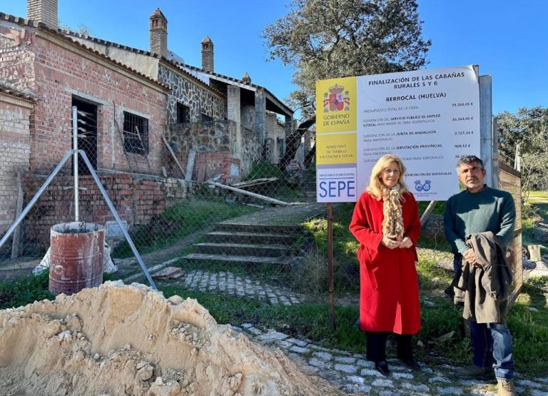 El Programa de Fomento de Empleo Agrario impulsa la rehabilitación urbanística en los municipios de Berrocal y Zalamea la Real