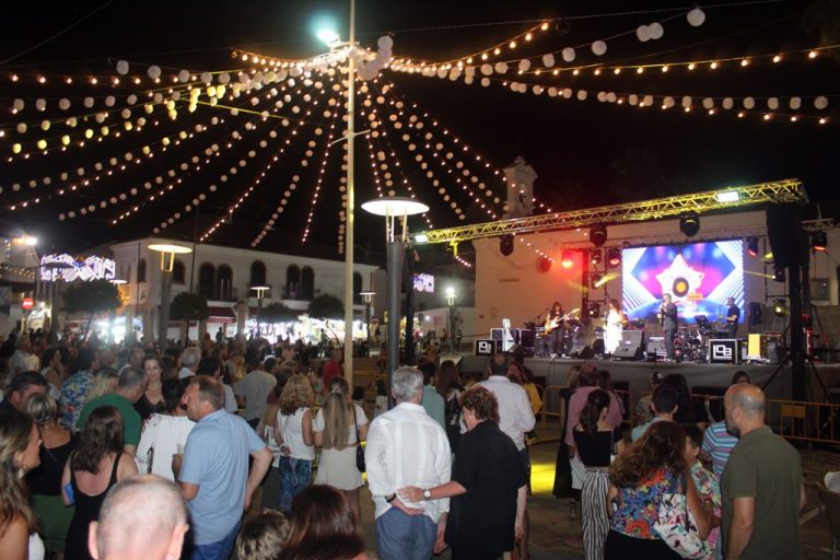 El Rompido celebra sus fiestas en honor a la Virgen del Carmen con un programa de actividades lúdicas, deportivas y conciertos