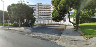 Punta Umbría exige, a iniciativa de IU, mejoras en el apeadero y paradas de autobuses