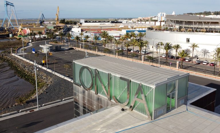 El Puerto de Huelva pone en marcha un sistema de control de acceso en el recinto de la Lonja pesquera