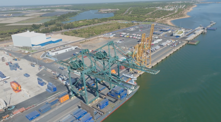 El Puerto se promociona como referente en logística de mercancía a temperatura controlada