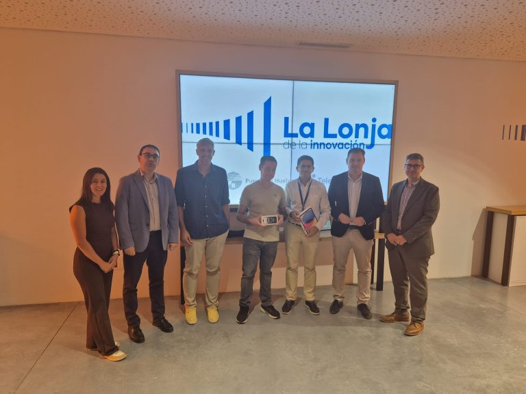 El Puerto de Huelva premia dos proyectos innovadores internos