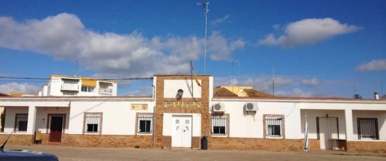 Mazagón se rebela contra el cierre del cuartel de la Guardia Civil