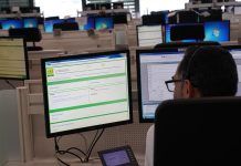 Dos heridos en el incendio de una embarcación en Punta Umbría