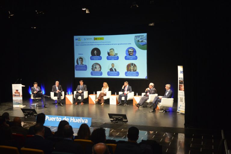 La I Jornada Logística Portuaria Agroalimentaria reúne a más de un centenar de participantes