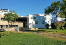 Intentan agredir a un médico con un cuchillo en Isla Cristina