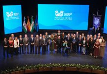 Toscano defiende lo público en la entrega de las Medallas de la Provincia