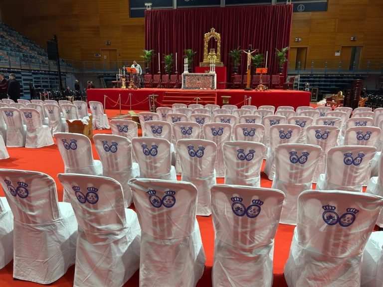 La misa funeral reúne en Huelva a más de 330 familiares de víctimas del accidente de Adamuz