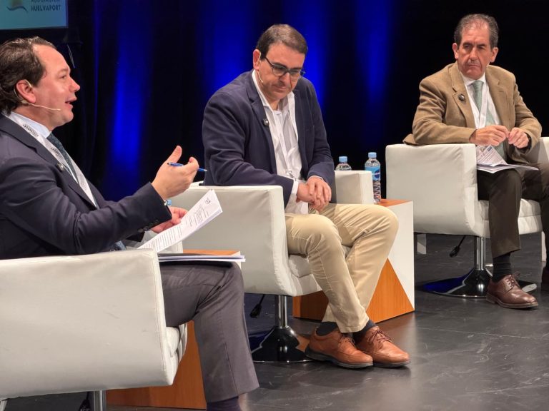 El Puerto de Huelva acoge la presentación del Clúster Empresarial Andalucía Logistics