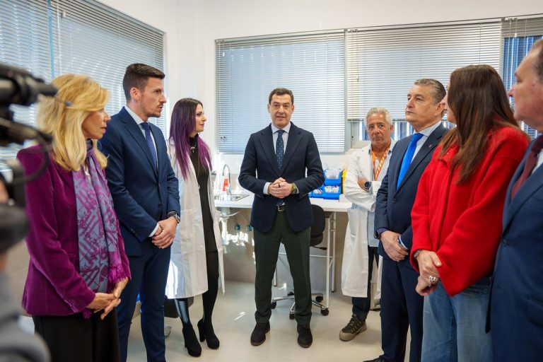 Moreno destaca los 220 millones de inversión sanitaria en Huelva: «Una cifra inédita»