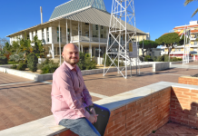 IU propone bonificaciones al transporte en Punta Umbría para frenar el impacto de la subida de los carburantes Victor M. Ruiz en Punta Umbría