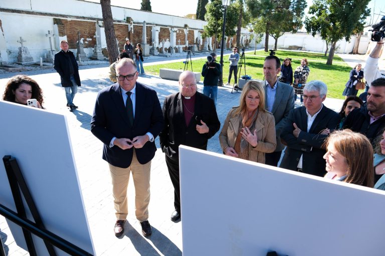 Turismo y Ayuntamiento impulsan la rehabilitación del Cementerio Británico
