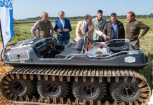 La Diputación intensifica su lucha contra los mosquitos con un vehículo anfibio