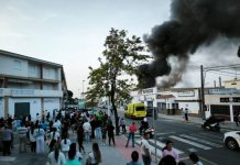 Afectados un bebé y tres adultos en dos incendios en Punta Umbría e Isla Cristina