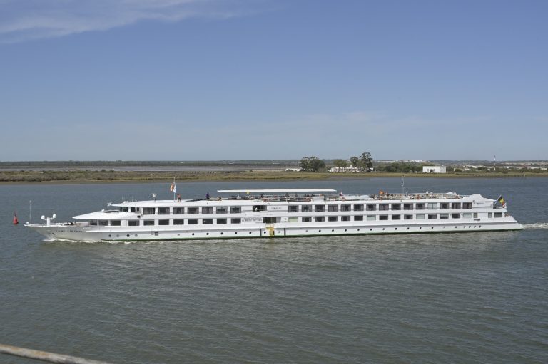 La Belle de Cadix comienza este sábado su temporada de cruceros en Huelva