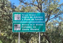 La Diputación instala nueva señalización turística en las carreteras de la Sierra