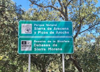 La Diputación instala nueva señalización turística en las carreteras de la Sierra