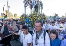 Fotogalería: Huelva y Emigrantes regresan a casa