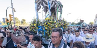 Fotogalería: Huelva y Emigrantes regresan a casa