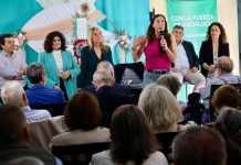 Loles López subraya el compromiso de la Junta con las personas mayores de Huelva
