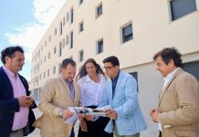 Loles López subraya la apuesta “con hechos” de la Junta por la vivienda pública en Huelva y Ayamonte
