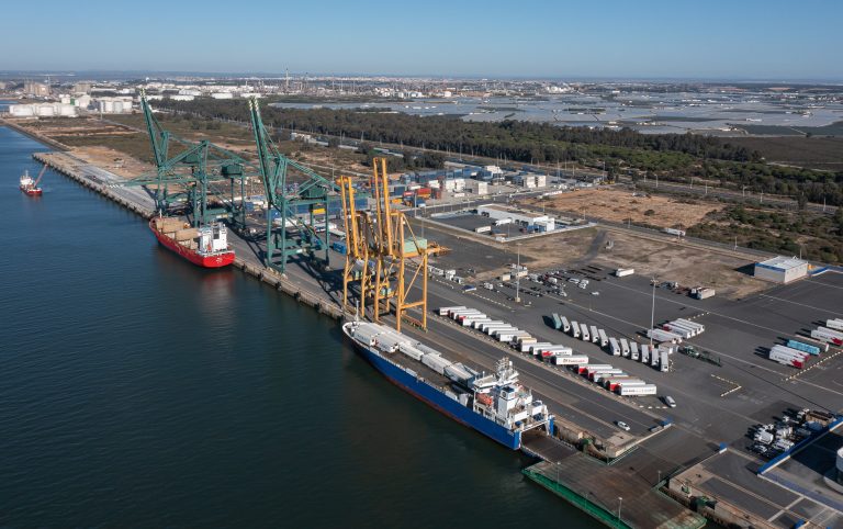 El Puerto de Huelva comenzará en breve la pavimentación de la zona norte del Muelle Sur