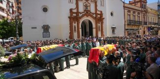 Huelva arropa a la Guardia Civil en el funeral de los dos agentes fallecidos Iglesia de la Concepción