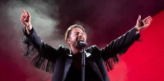Manuel Carrasco anuncia que estará año y medio sin dar conciertos en España Manuel Carrasco
