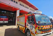Una mujer es evacuada al hospital por intoxicación de humo tras el incendio de una chabola en Cartaya incendio cartaya