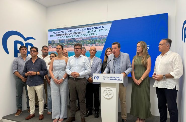 El PP denuncia la reforma del Reglamento de Costas que afecta a miles de familias y empresas del litoral onubense