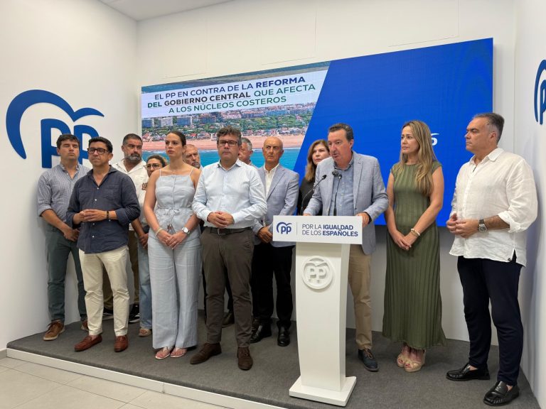 El PP denuncia la reforma del Reglamento de Costas que afecta a miles de familias y empresas del litoral onubense