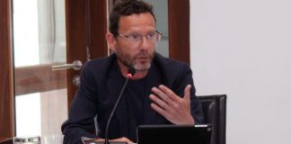 IU logra que el pleno de Cartaya apruebe la puesta en marcha de un Plan Municipal de Vivienda David F. Calderón en el pleno de Cartaya