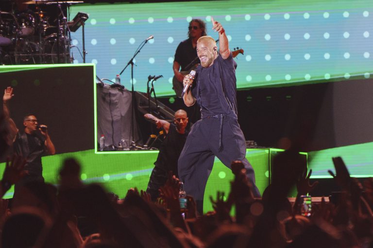 Huelva baila al ritmo de Ricky Martin