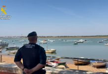 La Guardia Civil controla las embarcaciones de pesca y recreativas para frenar el narcotráfico