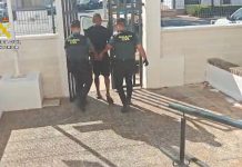 Desarticulado un punto de venta de droga en una concurrida plaza de Lepe
